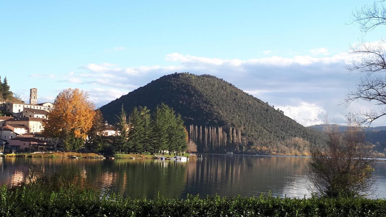 Il Girasole Del Lago Piediluco Buitenkant foto